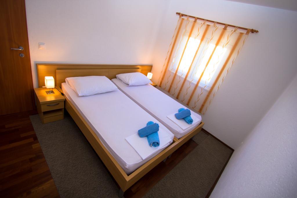 Apartments Kelic Trogir Chambre photo